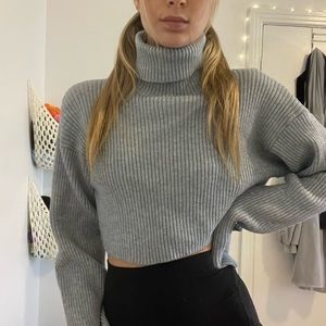 Crop blue sweater